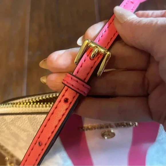 Michael Kors Cindy Striped Hibiscus Dome Crossbody Bag $198 NWT - Picture 12 of 12